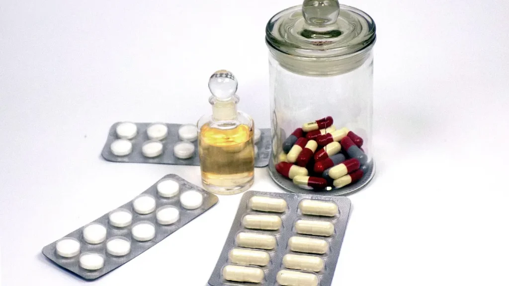 Tablets and capsules in blister packs