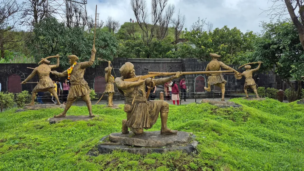 Sculptures at Sinhagad Fort near Pune, a popular winter getaway